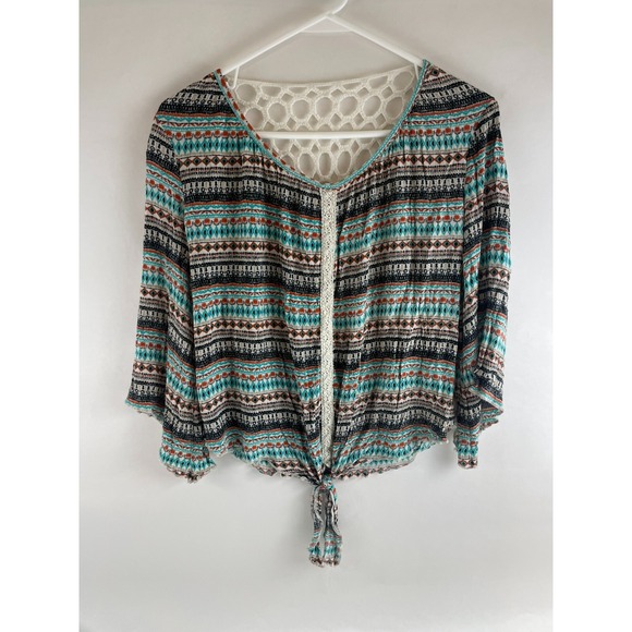 live and let live Tops - Live And Let Live Blouse Women's Size Small 3/4 Sleeve Crochet Front Knot Tie